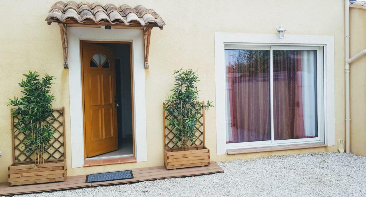 Maison Avec Jardin Au Calme La Crau Ngoại thất bức ảnh