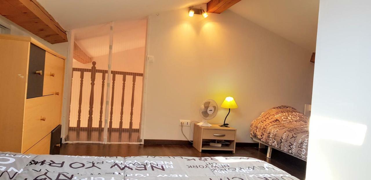Maison Avec Jardin Au Calme La Crau Ngoại thất bức ảnh