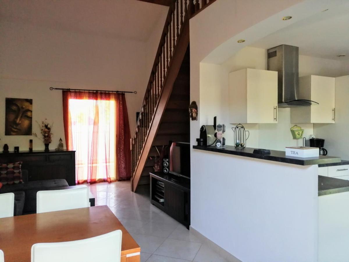 Maison Avec Jardin Au Calme La Crau Ngoại thất bức ảnh